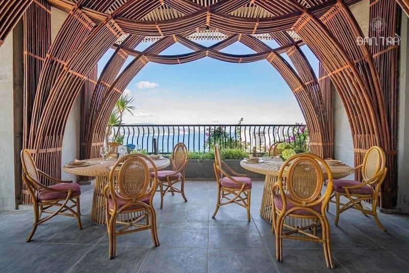 Trang trí mây tre cao cấp tại The Signature Hotel Nha Trang