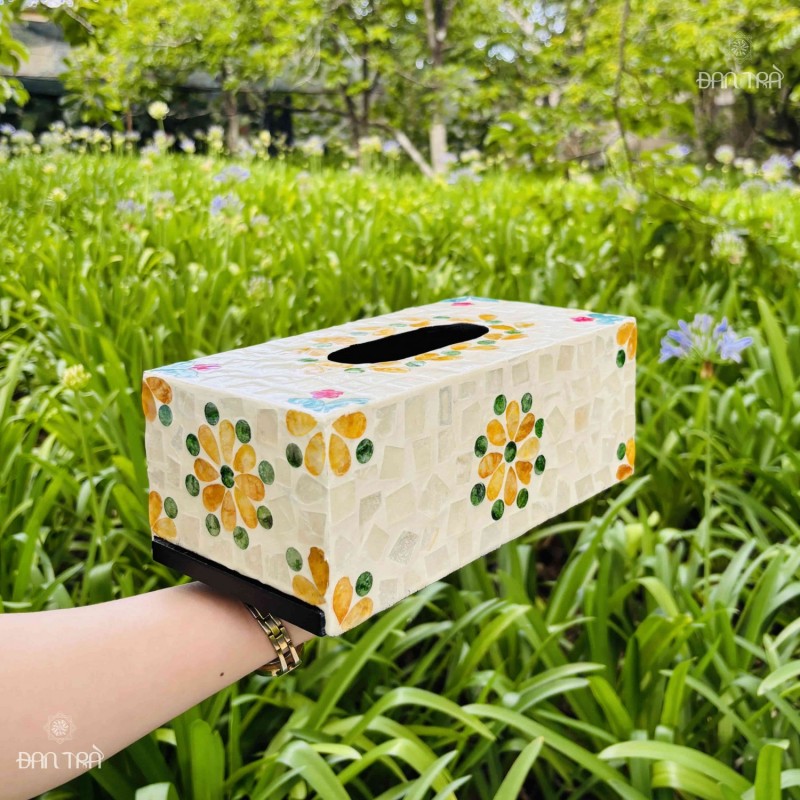 Hộp khăn giấy khảm trai thumb