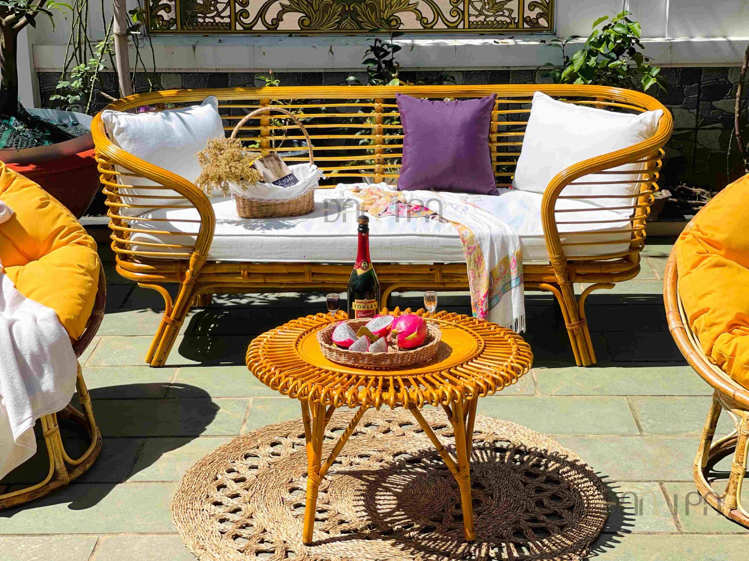 BỘ BÀN GHẾ TRE MINI PHÙ HỢP TRANG TRÍ HOMESTAY VÀ QUÁN TRÀ CHANH