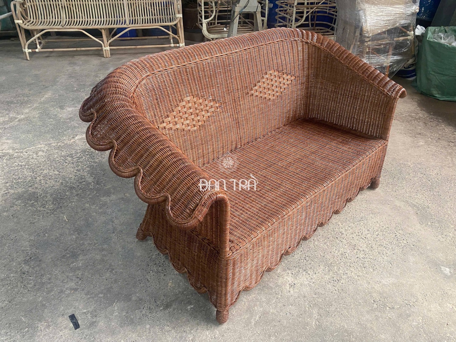 Sofa mây cánh hoa