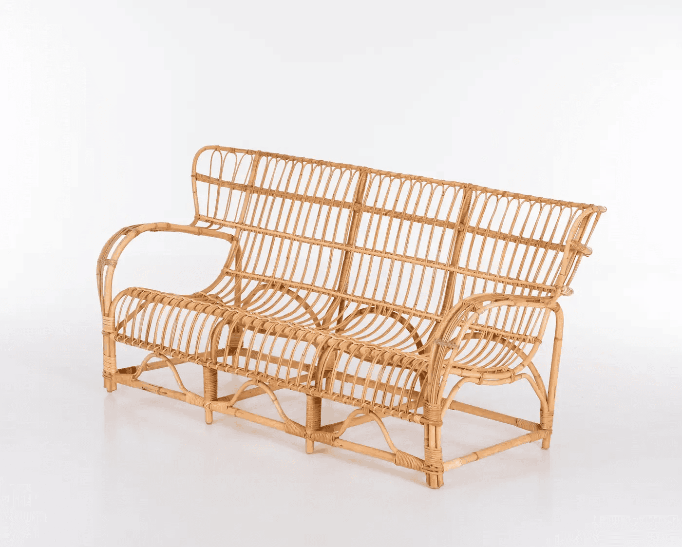 Ghế sofa mây Gilbert uốn lượn hoàng gia
