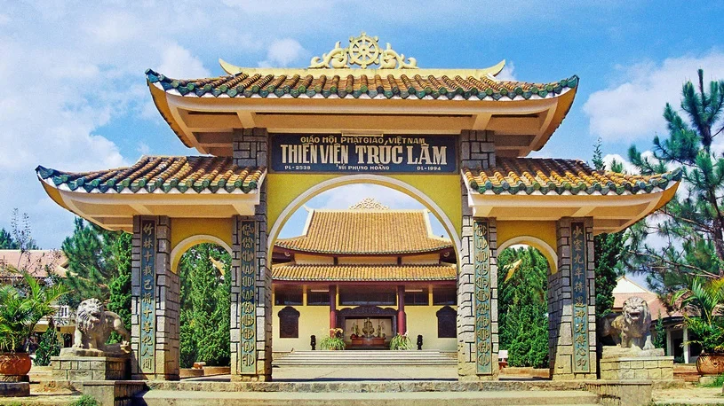 xay dung da lat 9