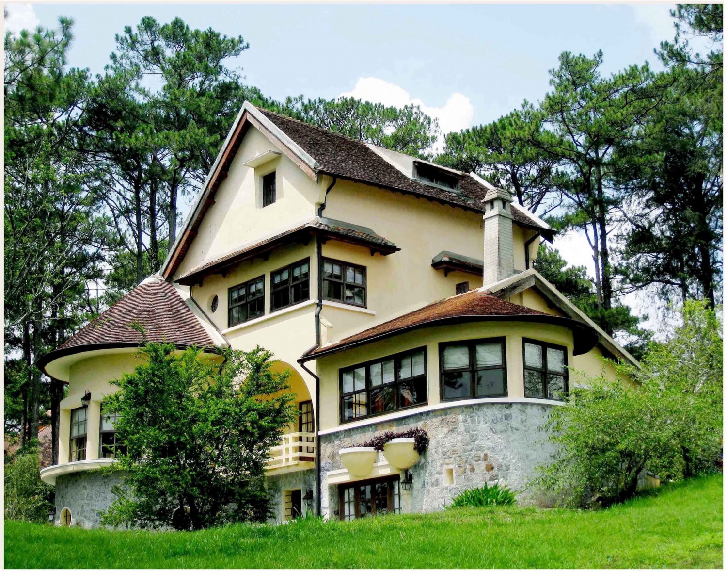 xay dung da lat 6